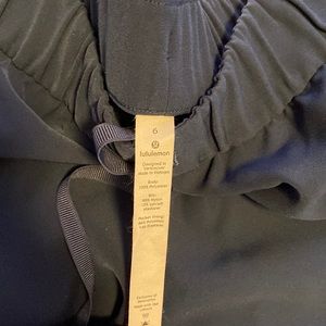 Lululemon on the fly joggers